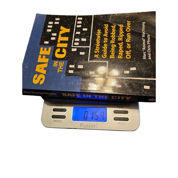 Safe in the city by Marc MacYoung 0873647750 paladin press - Picture 8 of 8